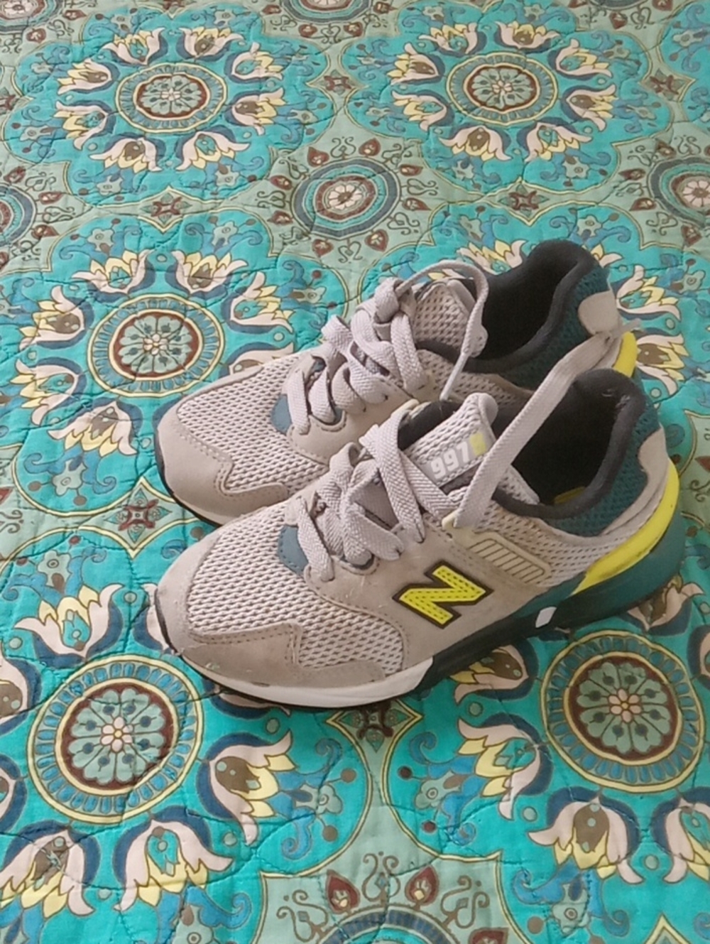New Balance Kids Neutral Gray Mesh Sneakers with Yellow Accent
